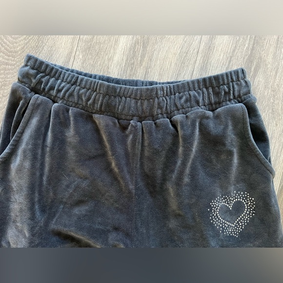 Lark + Grey “Mama” maternity velour sweatsuit in charcoal. Size M - Picture 7 of 11